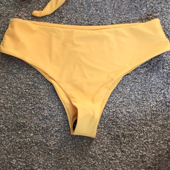Yellow bathing suit. - Picture 4 of 4